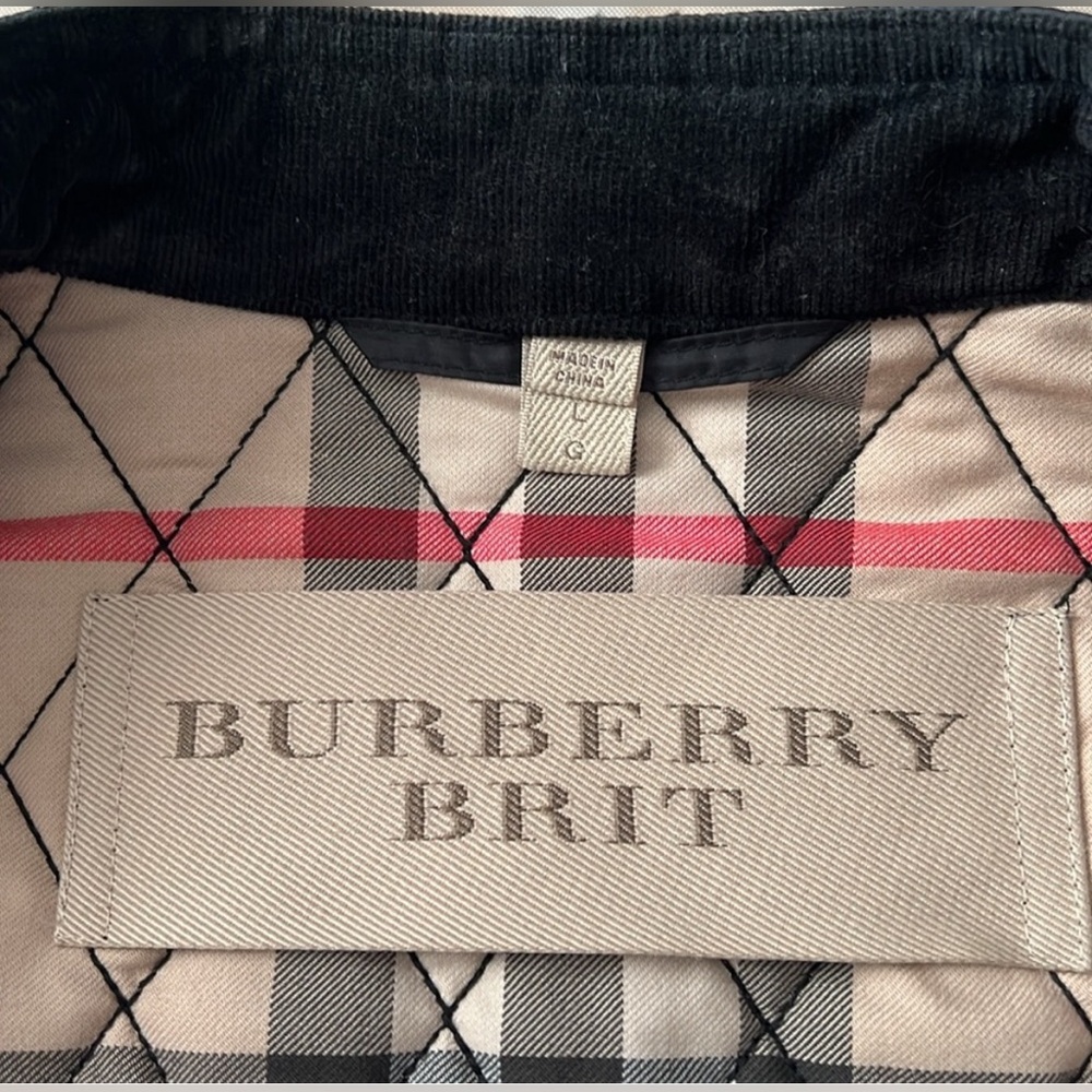 Authentic Quilted Burberry Jacket - image 3
